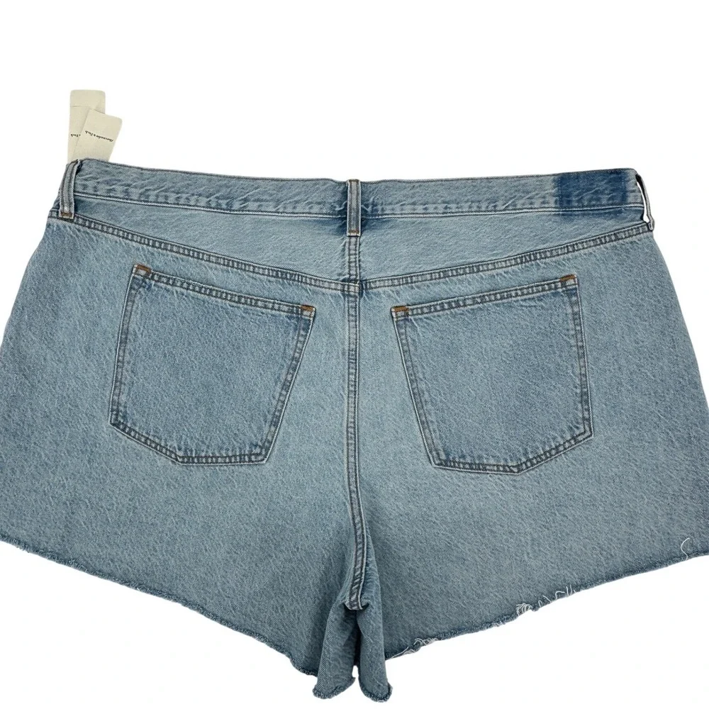 Abercrombie & Fitch‎ Curve Love The Baggy Short 35 20 Low Rise Light Wash Denim